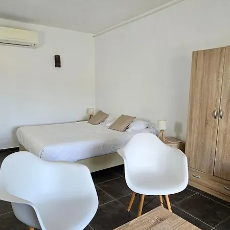 Dolce & A1 Avec Piscine Et Terrasse Daire